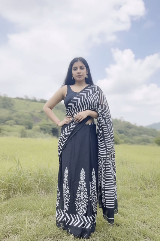 Ebony Heritage Ready-to-Wear Saree With Pocket