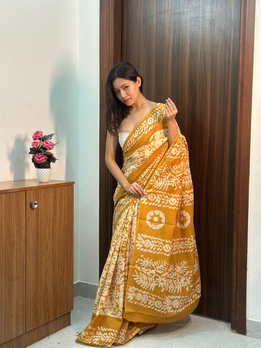 Golden Amber Ready-to-Wear Saree With Pocket