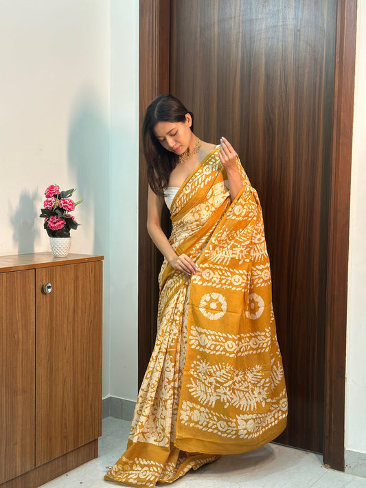 Golden Amber Ready-to-Wear Saree With Pocket