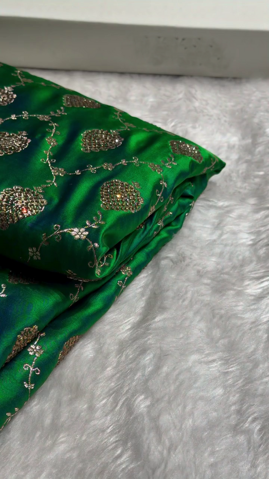 Royal Emerald Green Banarasi Silk Saree with Antique Silver Zari Weaving